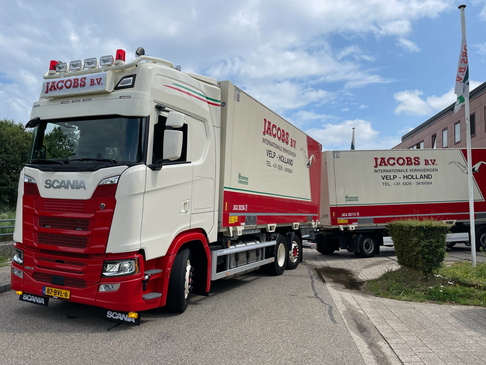 De nieuwe Scania bij Jacobs Verhuizingen BV